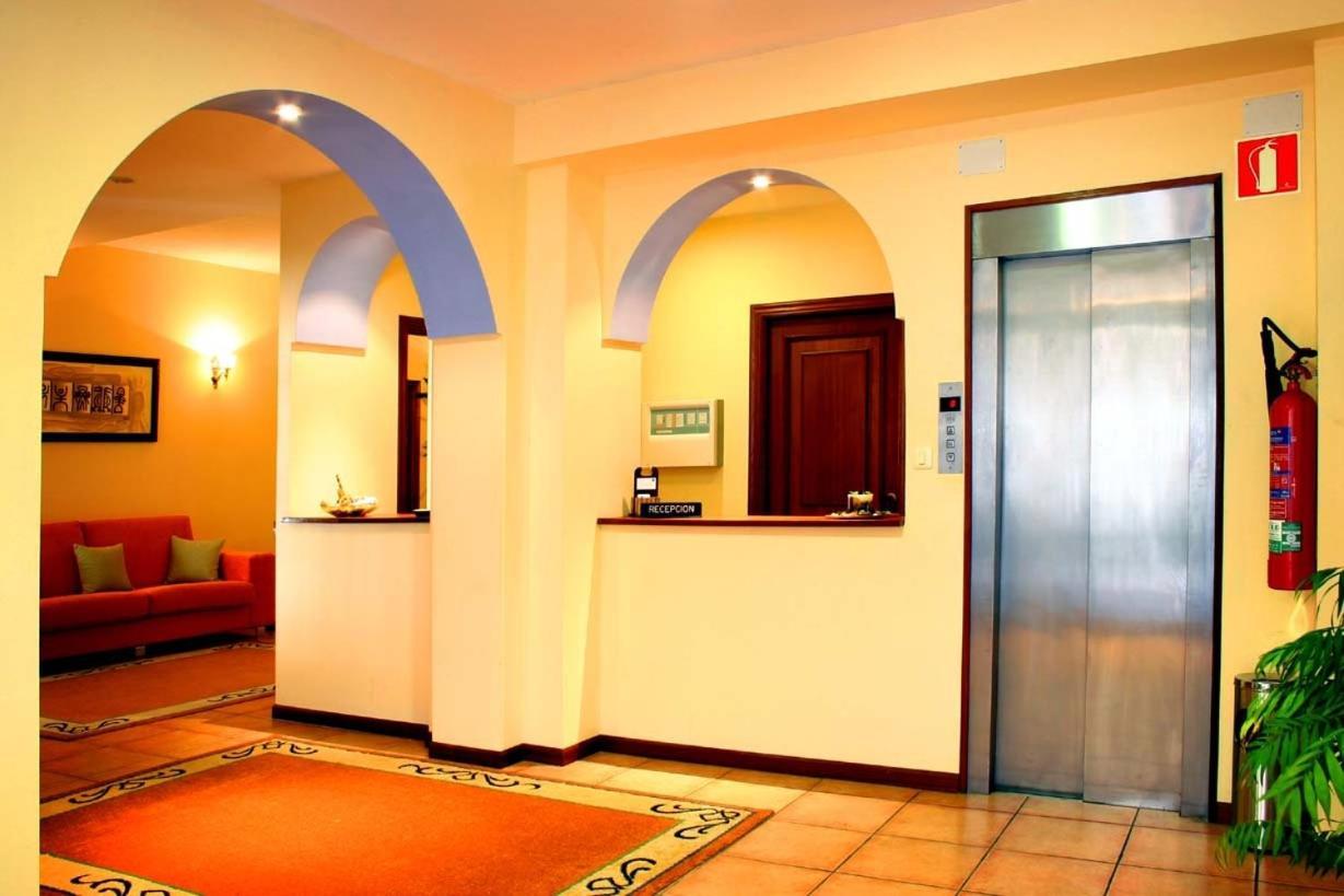Hotel Las Vinas Артейхо Экстерьер фото