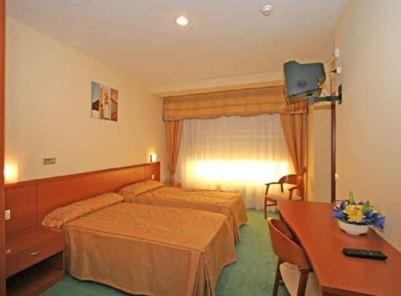 Hotel Las Vinas Артейхо Экстерьер фото